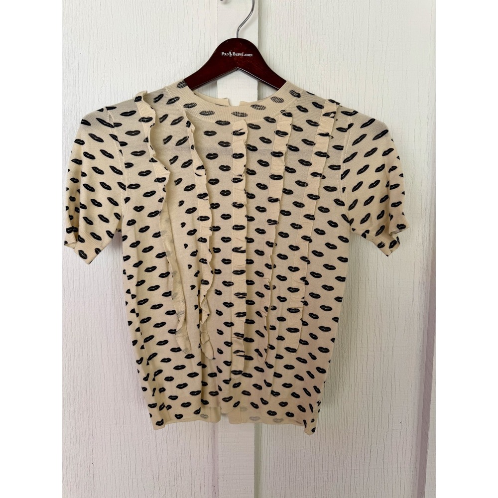 Prada Milano Women Cream Black Lip Print Ruffle Front Button Back Knit Top 42